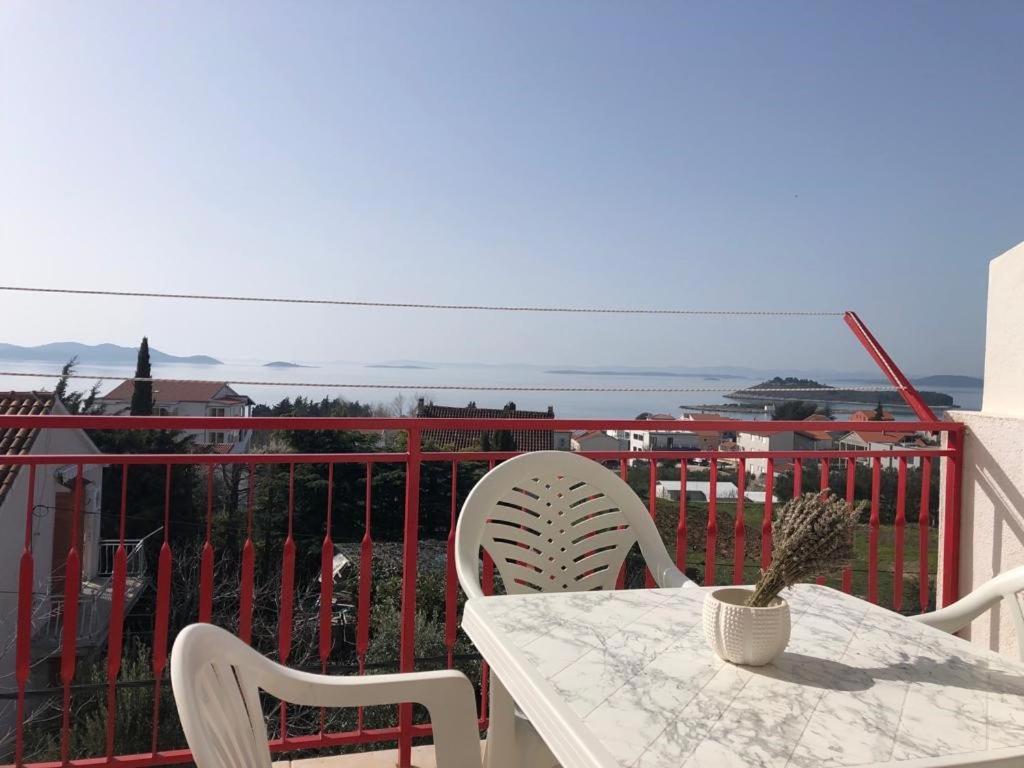 Francis Appartements Pakoštane Εξωτερικό φωτογραφία