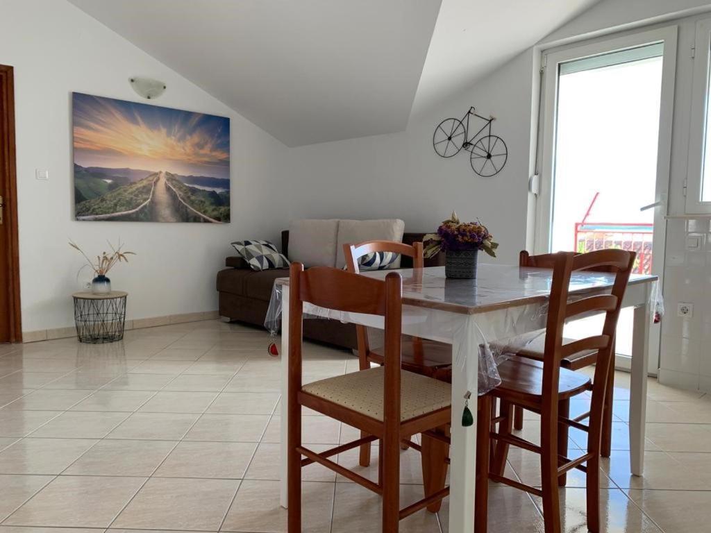 Francis Appartements Pakoštane Εξωτερικό φωτογραφία