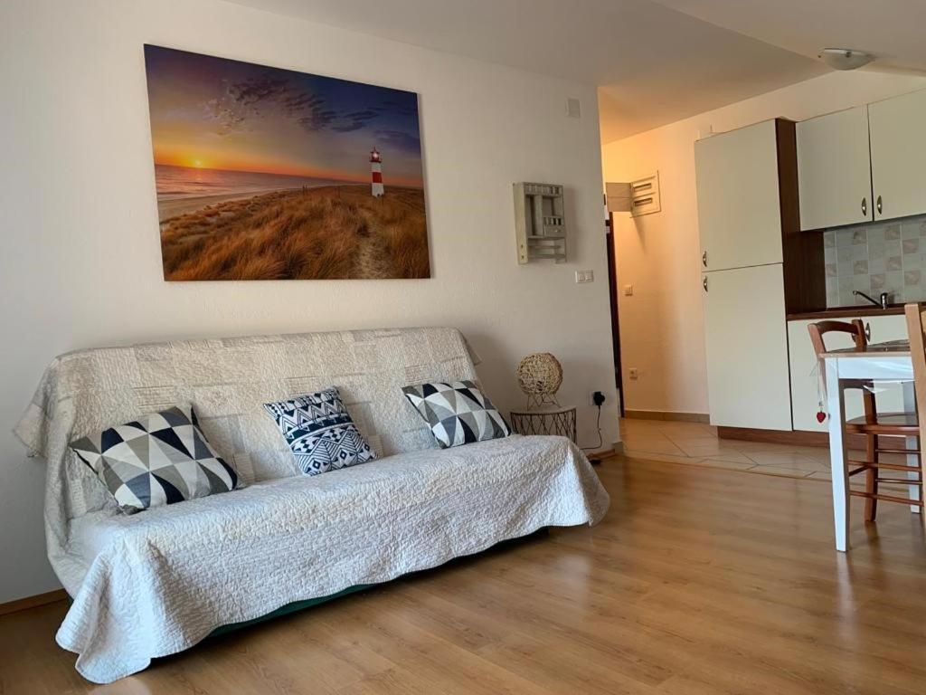 Francis Appartements Pakoštane Εξωτερικό φωτογραφία