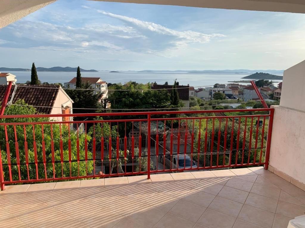 Francis Appartements Pakoštane Εξωτερικό φωτογραφία