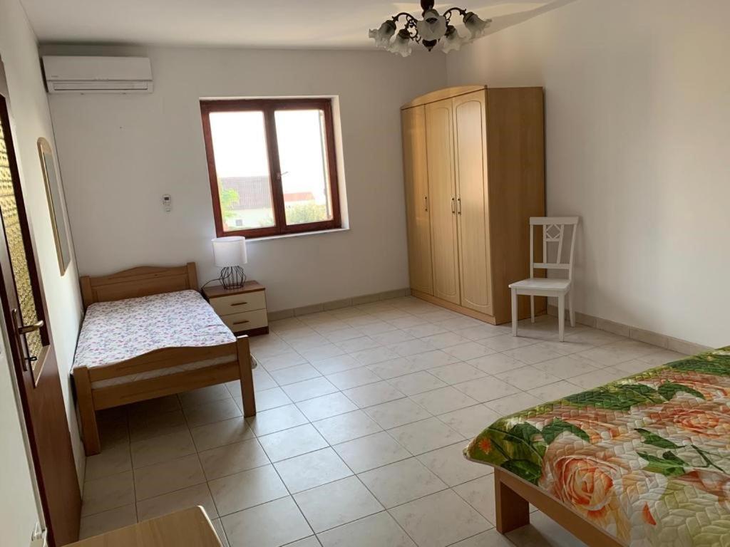 Francis Appartements Pakoštane Εξωτερικό φωτογραφία