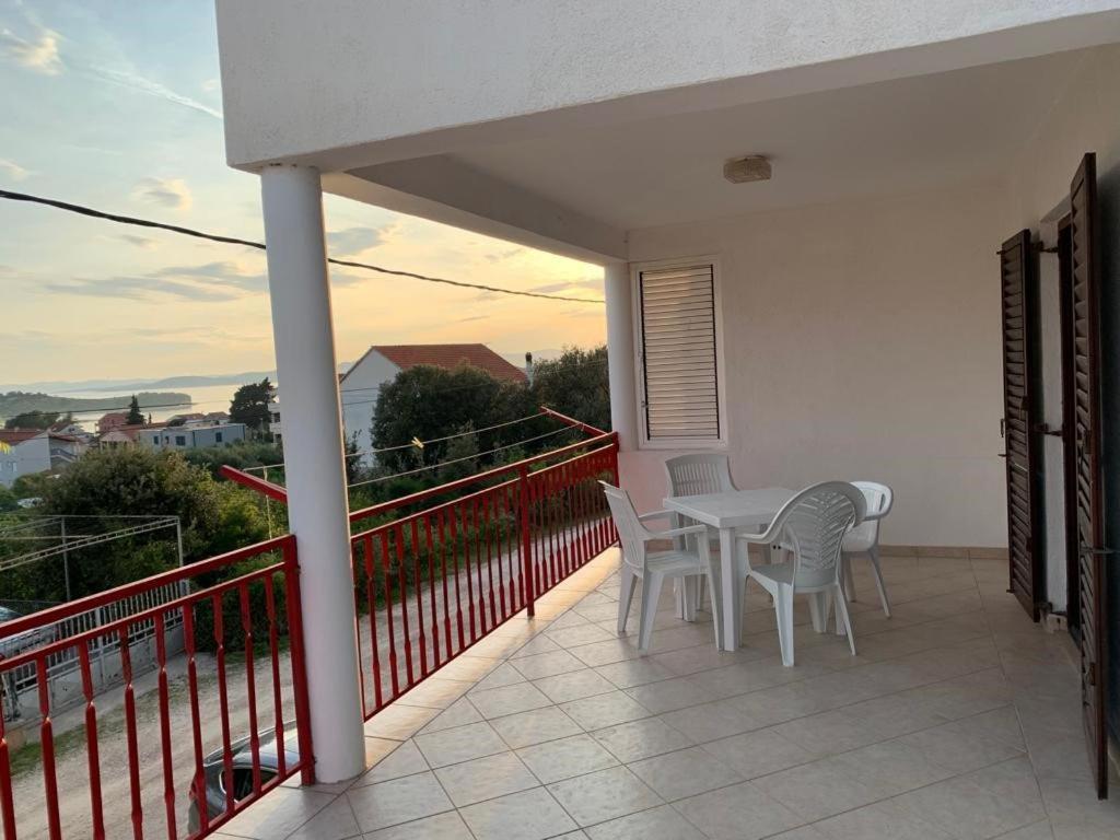 Francis Appartements Pakoštane Εξωτερικό φωτογραφία